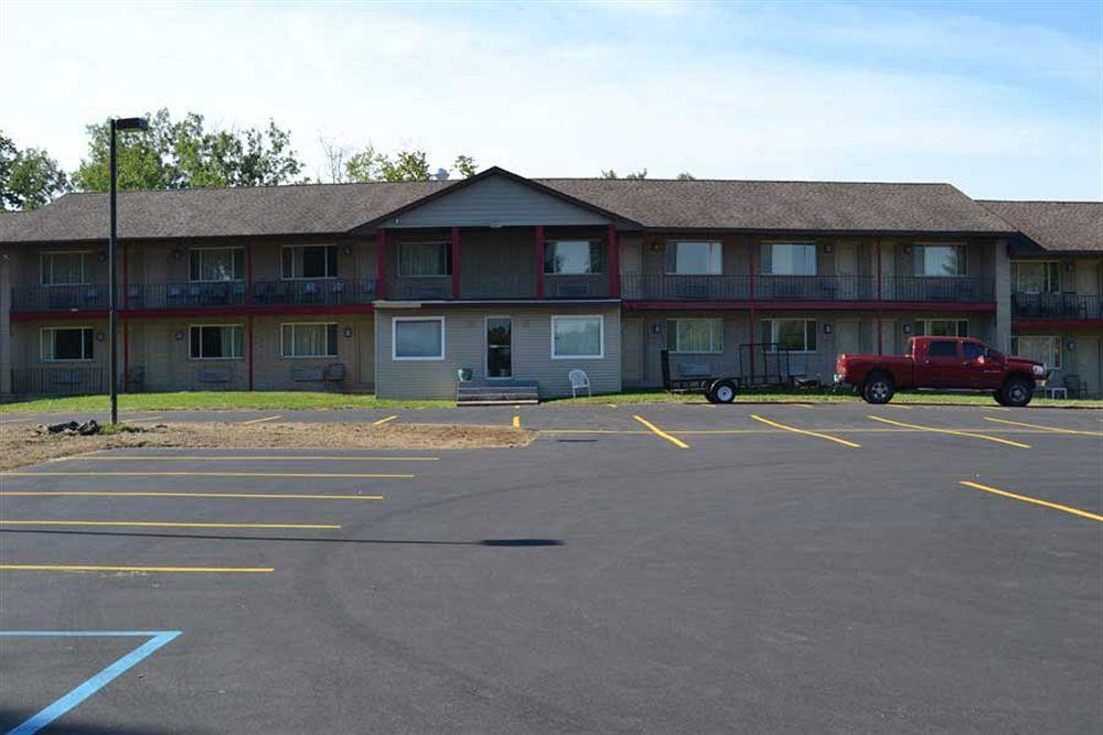 Latham Inn Exterior foto